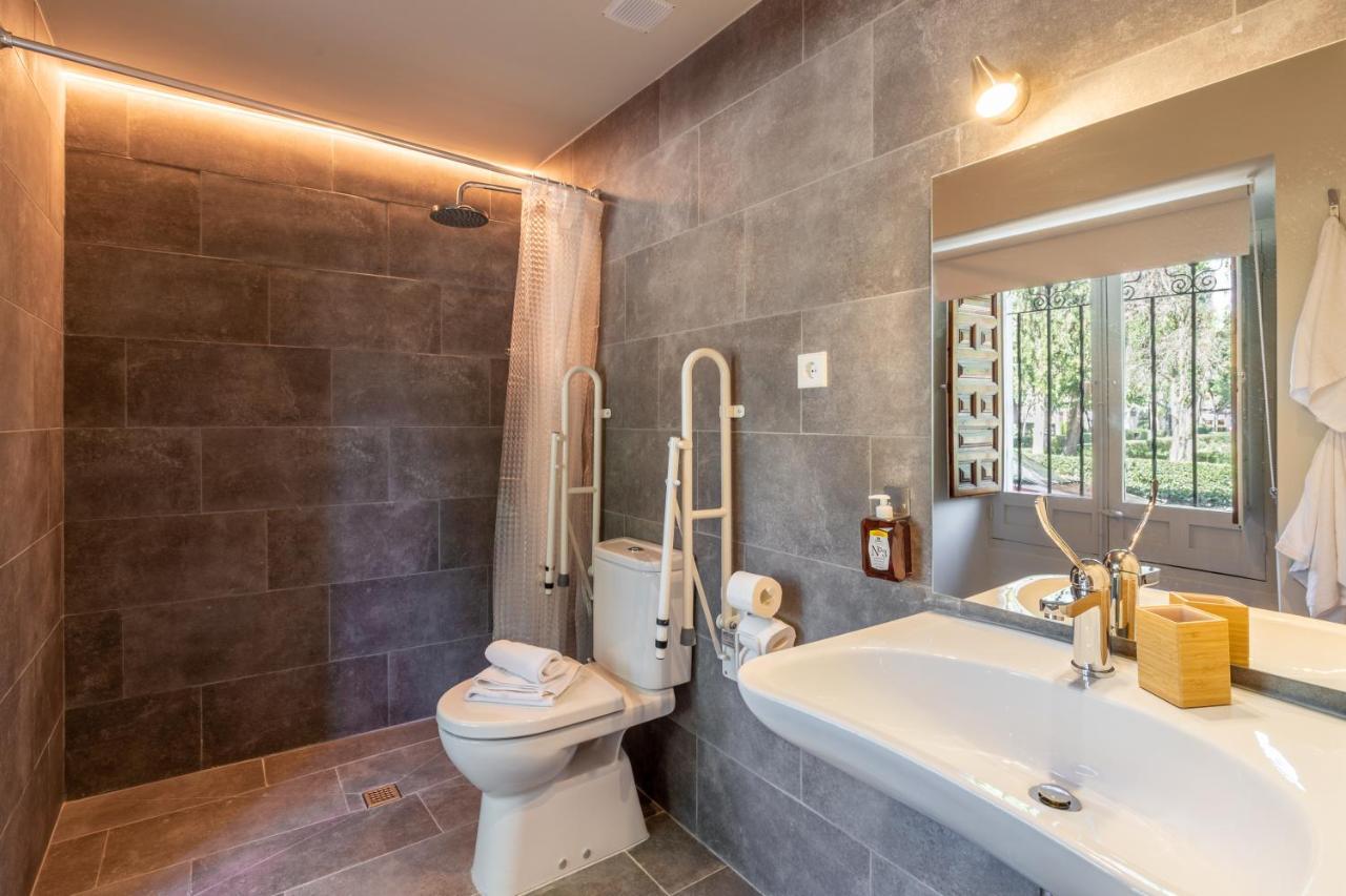 Double Room In Toledorooms Vistapark Ngoại thất bức ảnh